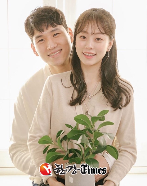 곽민정 해설위원이 내년 5월 프로농구 문성곤 선수와 결혼한다 (사진=문성곤 인스타그램 캡쳐)