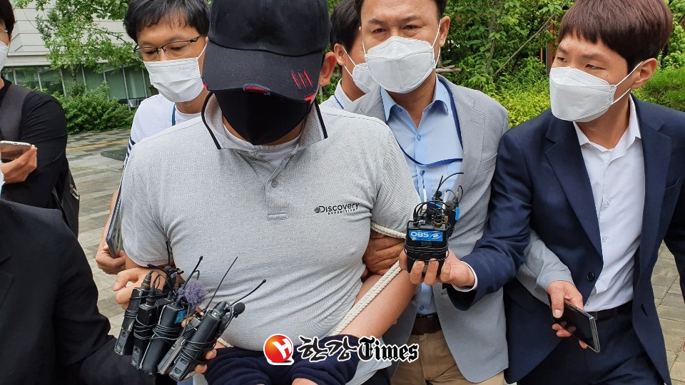 접촉사고를 이유로 응급환자가 탄 구급차를 막아선 택시기사 최모 씨에게 1심 법원은 징역 2년을 선고했다. (사진=뉴시스)