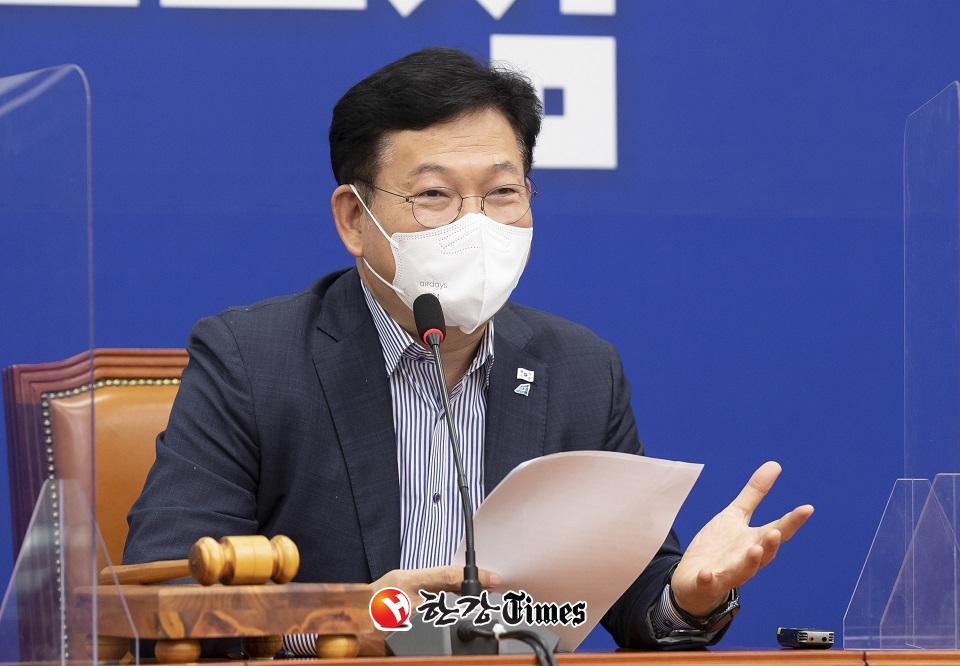 송영길 더불어민주당 대표가 추석을 앞두고 오는 16일 남대문 시장을 방문해 상인들의 애로사항을 청취할 예정이다 (사진=뉴시스)