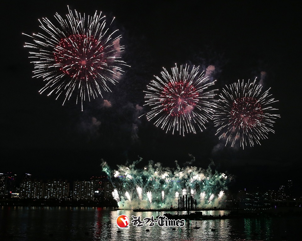 2018년 서울세계불꽃축제 모습