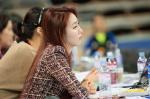 [한강포토] 경기 관전하는 SBS 스포츠 김세희 아나운서
