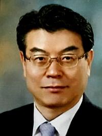 [이영진의 세상돋보기]테러의 원인 ‘증오와 분노’의 숙주에 물을 주지 마라