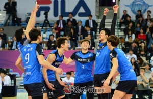 [프로배구] 현대캐피탈, 2차전 설욕..챔프전 승부 원점