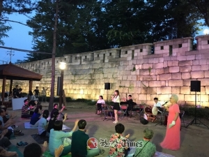 성북구, 여름밤 축제 ‘성북동 주민 + 예술가’ 성황