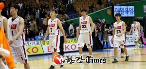 [KBL] KT, 현대모비스 잡고 6연패 탈출