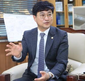 [한강T-인터뷰] 신민철 남양주시의회 의장 “3기 신도시 원주민, 현실적 보상 있어야”