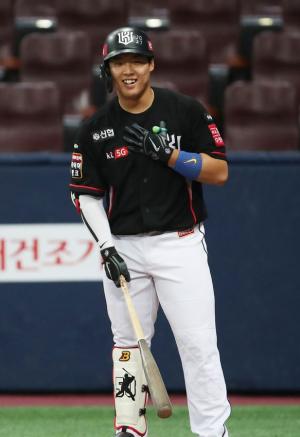 KT 강백호, 손바닥 부상으로 수술...복귀까지 8주 예상