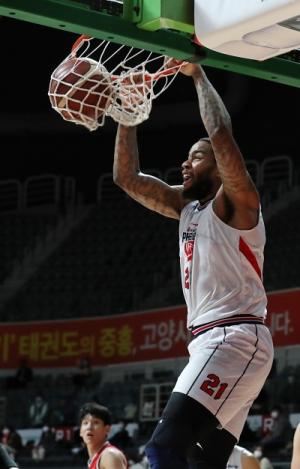 [KBL] 현대모비스, 7연승 질주..숀 롱 43점 폭발