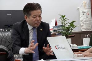 [단독 인터뷰] 신종갑 마포구 부의장 “업무추진비 사적으로 사용한 적 없다”