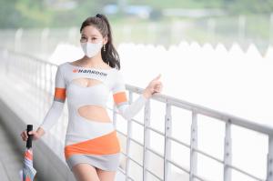 [한강-T 포토] 한국타이어 레이싱모델 제바 "돋보이는 미모"