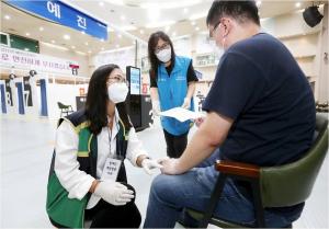 ‘발달장애인 방문 백신접종’... 성동구, ‘방문접종팀’ 구성