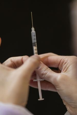 WHO "반복적 추가 접종, 새로운 변이에 적절하지 않을 것"