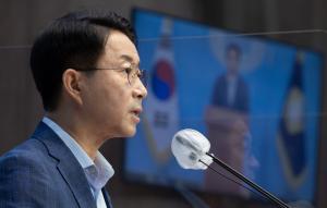 민주당 국회의장 후보, '반윤(反尹)' 강경파가 대세