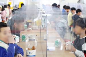 학교 무상 우유급식, 월 1.5만원 ‘바우처’로 지급...'낙인효과' 방지