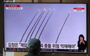 北, 신형 유도발사체 6발 쏘아올려...軍 당국 초기탐지 실패