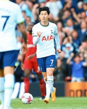 손흥민, 7시즌 연속 EPL 두 자릿수 득점 대기록..팀은 3-4 석패